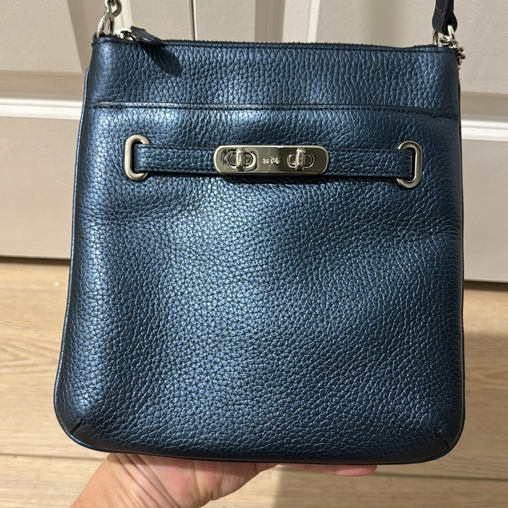 Coach Swagger Pebble Leather Crossbody - Metallic Blue